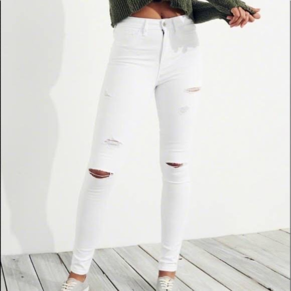 White Hollister high rise super skinny jeans
